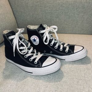 Converse Chuck Taylor All Star Hi-Tops Black Size 6